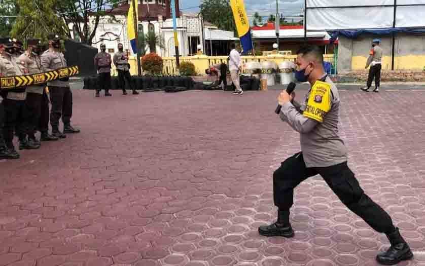 Personel Polres Kobar Asah Kemampun Dalmas