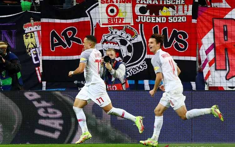 Noah Okafor Bimbing Salzburg Bekap Wolfsburg