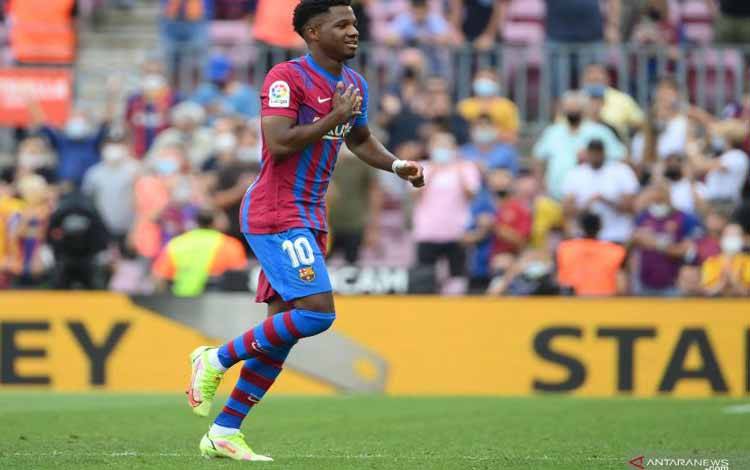 Ansu Fati Mengaku Bahagia Perpanjang Kontrak Bersama Barcelona