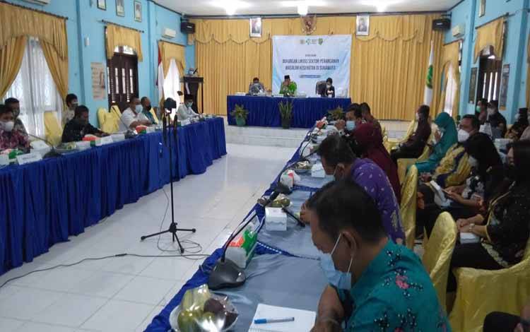 Bupati Sukamara Harapkan Sektor Pelaksana Program Kesehatan Berperan Aktif