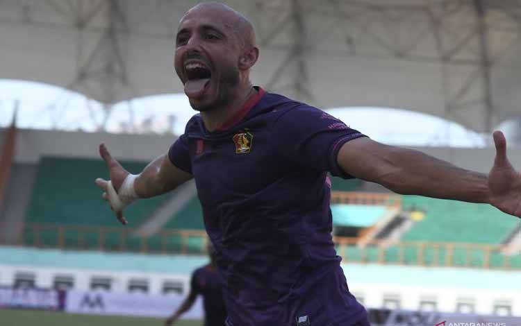 Persik Kediri Tundukkan Persipura Jayapura 4-2