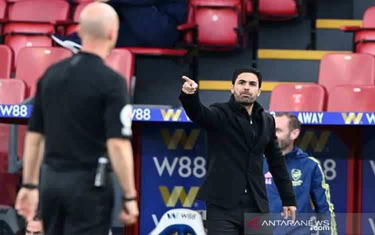 Arteta Konfirmasi Tidak akan Dampingi Arsenal Jamu Manchester City