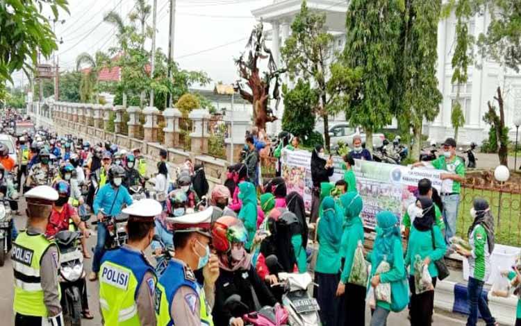 Peringati Hari Pangan Sedunia, 460 Paket Sayuran Dibagikan kepada Masyarakat