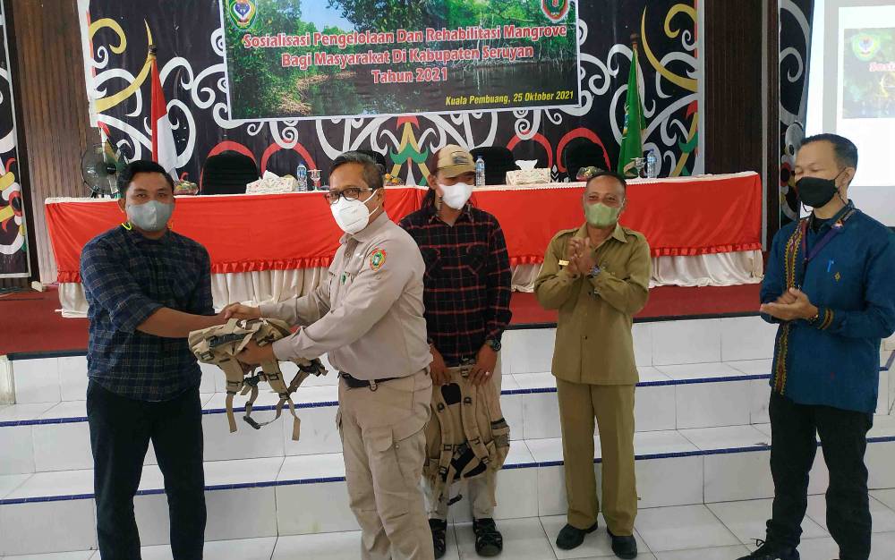 Dishut Kalteng Sosialisasi Pengelolaan dan Rehabilitasi Kawasan Mangrove di Seruyan