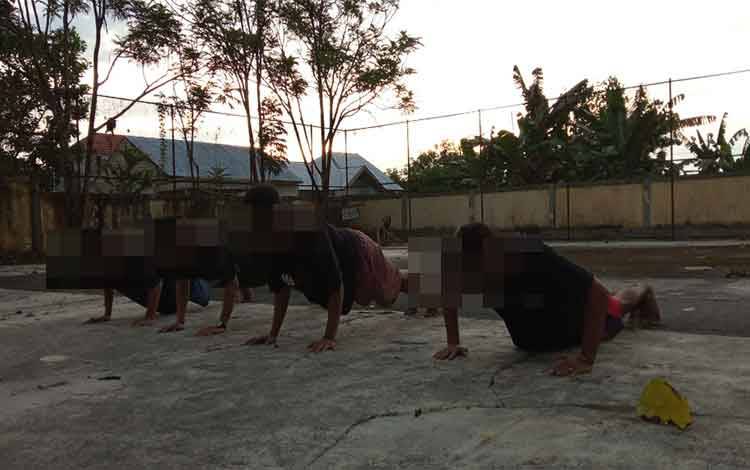 Begini Pengakuan 4 Laki-laki dan Seorang Perempuan yang Digerebek Satpol PP Kobar