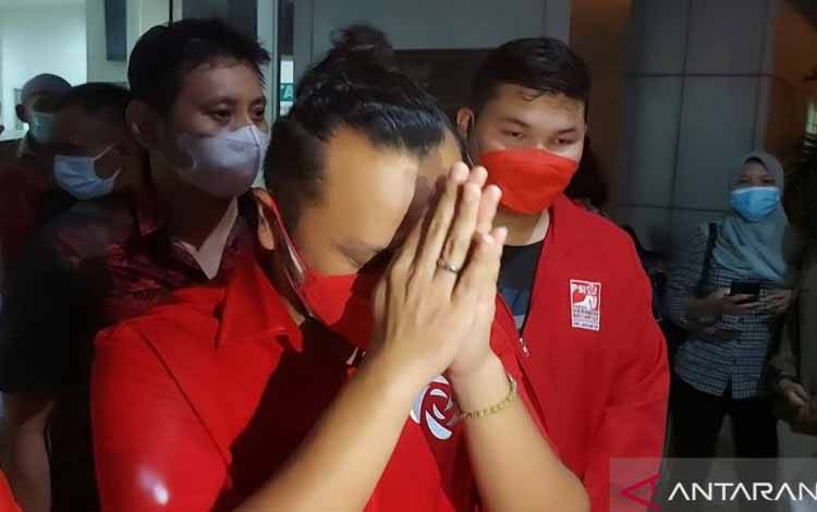 Nasi Kotak PSI Diduga Kurang Matang dan Tak Higienis