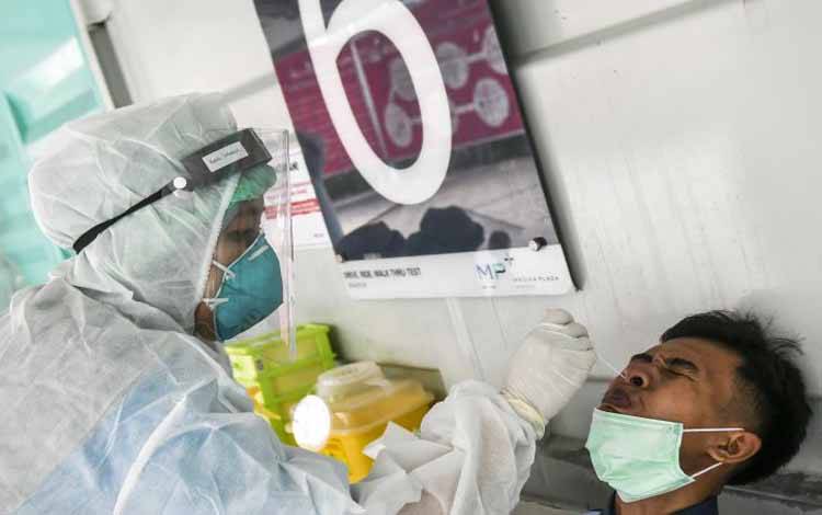 Asosiasi Pilot Garuda Keberatan Syarat PCR untuk Penerbangan