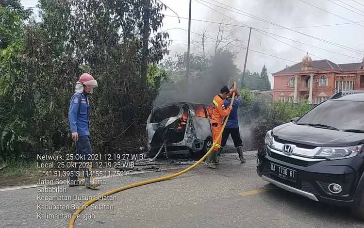 Mobil Pelangsir BBM Terbakar di Barito Selatan, 2 Orang Terluka