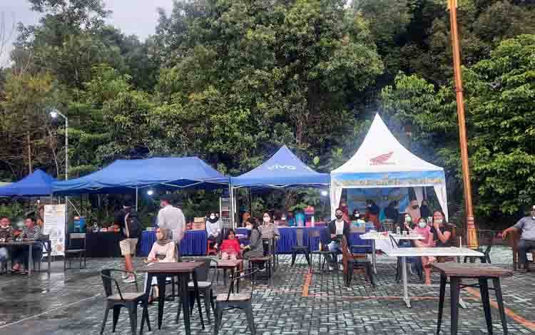 Bantu UMKM, Danlanud Iskandar Siapkan Stand Pedagang di Bupati Cup Basketball Open Turnamen 2021