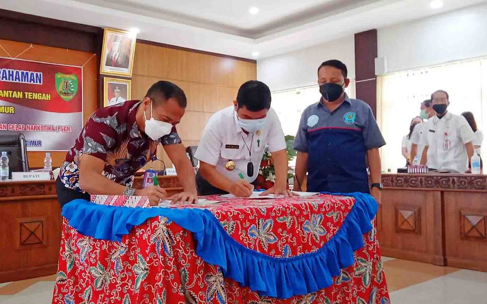 Pemkab Barito Timur Tanda Tangani MoU Bersama BNNP Kalteng
