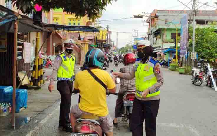 Satlantas Polres Barito Utara Sosialisasikan Rambu Lalu Lintas dan Prokes