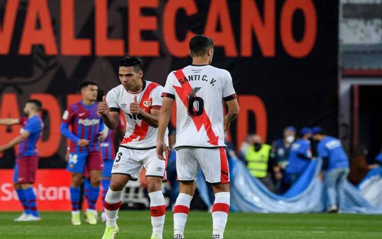 Barcelona Tumbang di Kandang Rayo Vallecano