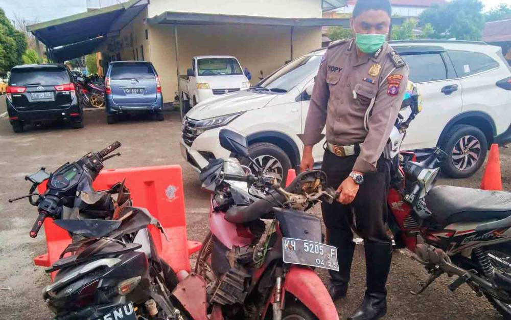 Penumpang Motor Tewas Ditabrak Mobil Avanza di Palangka Raya