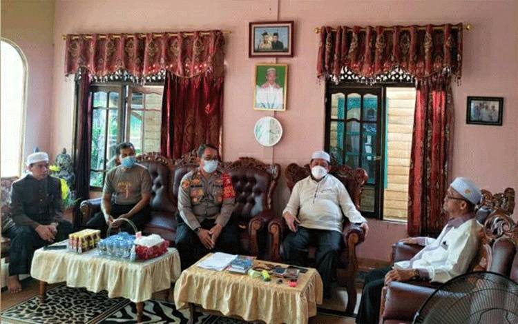 Kabag Ops Polres Kapuas Silaturahmi ke Tokoh Agama, Ini Tujuannya