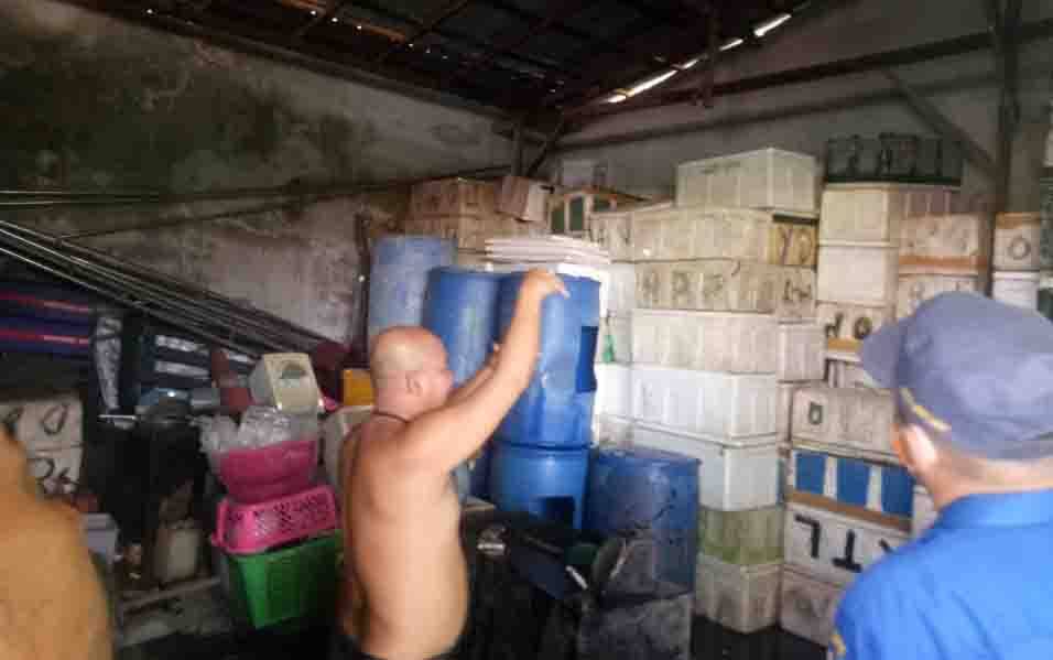 Gudang Box Ikan di Sampit Nyaris Terbakar
