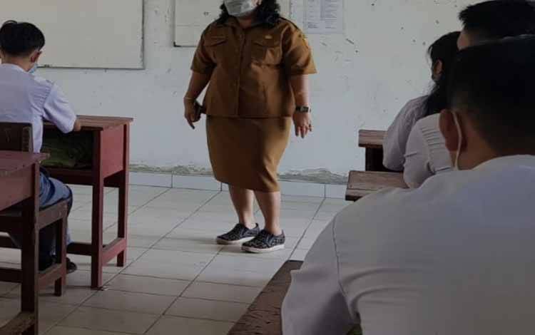 Pelaksanaan PTM Terbatas Terus Dipantau