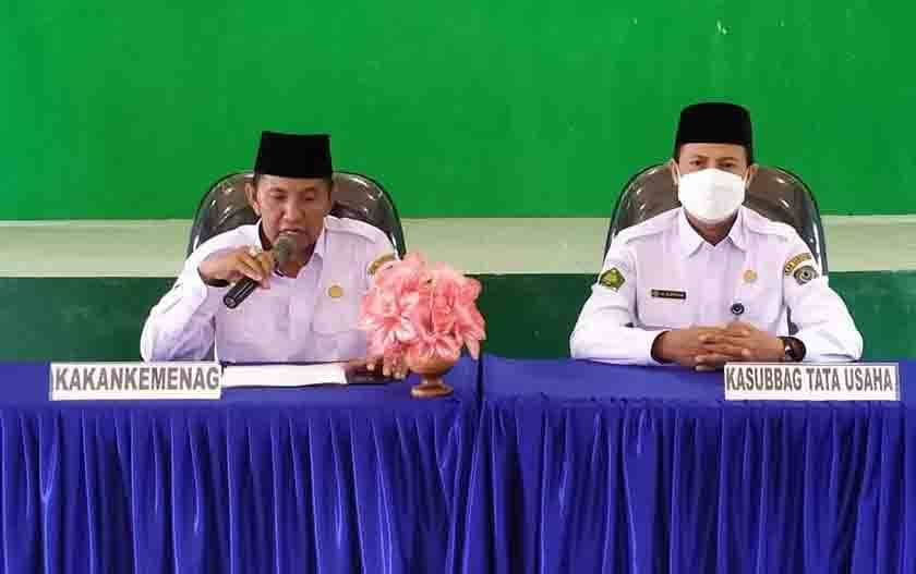 Pegawai Kantor Kemenag Seruyan Dituntut Berikan Pelayanan Prima ke Masyarakat