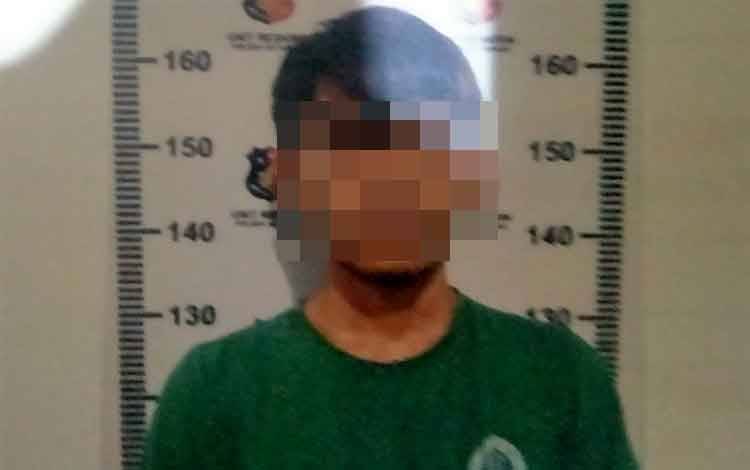 Laki-laki Ini Berupaya Setubuhi Tetangga Usai Mengintip Mandi