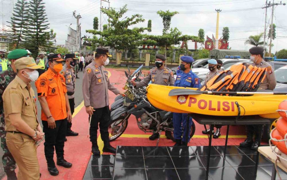 Polres Kapuas Gelar Apel Kesiapan Sarana Prasarana Hadapi Bencana Banjir
