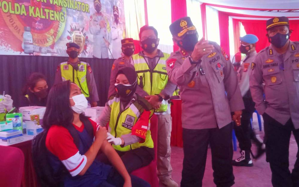 Kapolda Kalteng Fokus Vaksinasi Bagi Masyarakat Pinggiran Kota