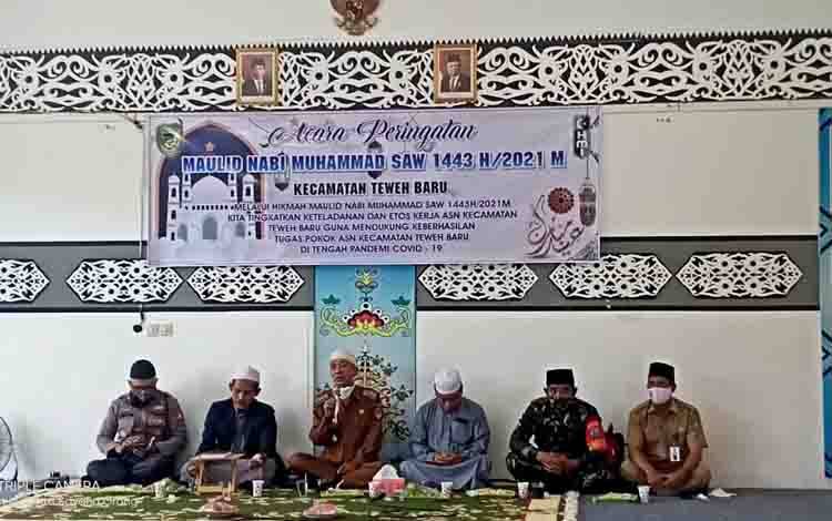 Danramil Teweh Tengah Hadiri Peringatan Maulid Nabi Muhammad SAW 1443 H