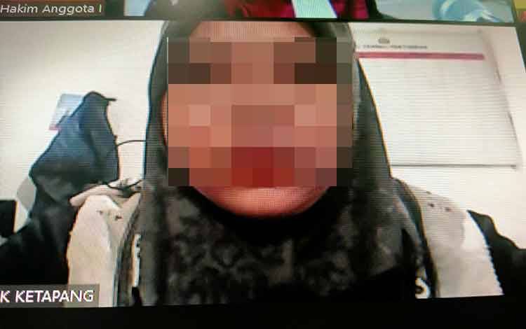 Penggelap Uang Perusahaan Dituntut 20 Bulan Penjara