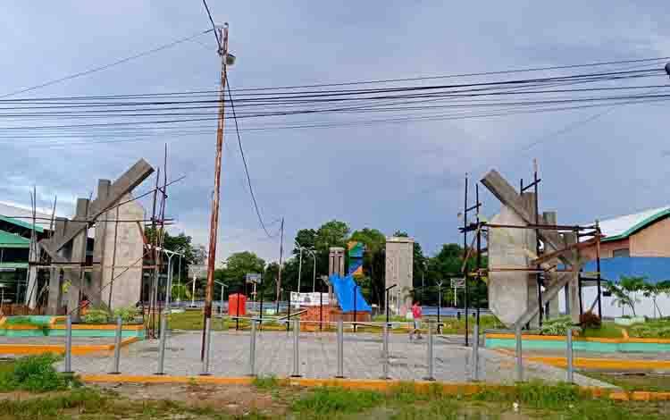 Dinas PUPR Barito Timur Minta Kontraktor Percepat Pekerjaan di Taman Nansarunai