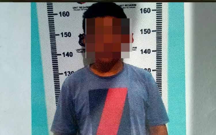 Hanya 20 Menit, Pria ini Sudah Bisa Ubah Warna Pertalite