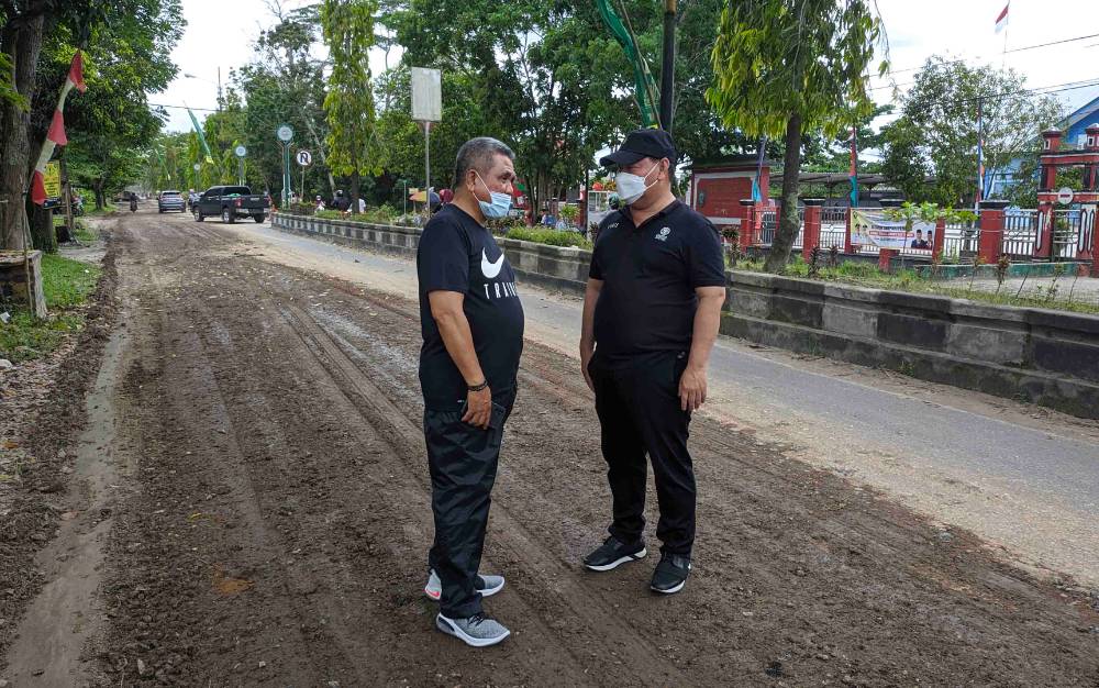 Bupati Kotim Minta Maaf karena Kerusakan Jalan HM Arsyad Baru Bisa Diperbaiki