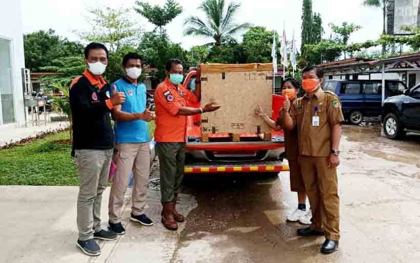 BPBD Barito Utara Serahkan Mesin PCR dan Regent ke RSUD Muara Teweh