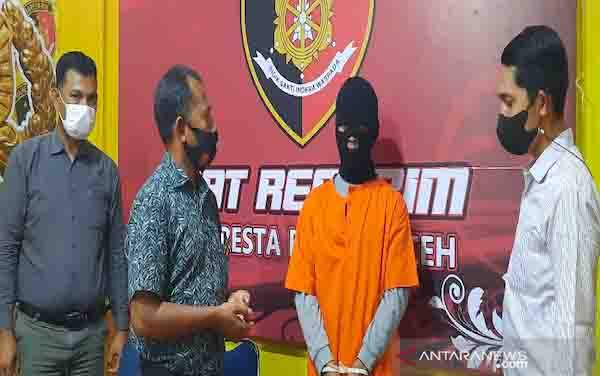 Polisi Tangkap Perwira TNI Gadungan Gelapkan Laptop