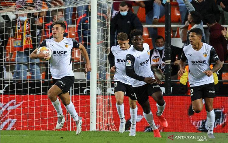 Dua Gol Hugo Duro Bawa Valencia Imbangi Atletico Madrid