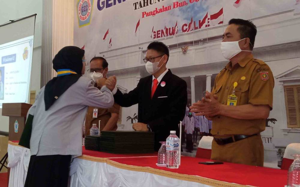 Genius English College Pangkalan Bun Gelar Wisuda Peserta Didik Angkatan 9