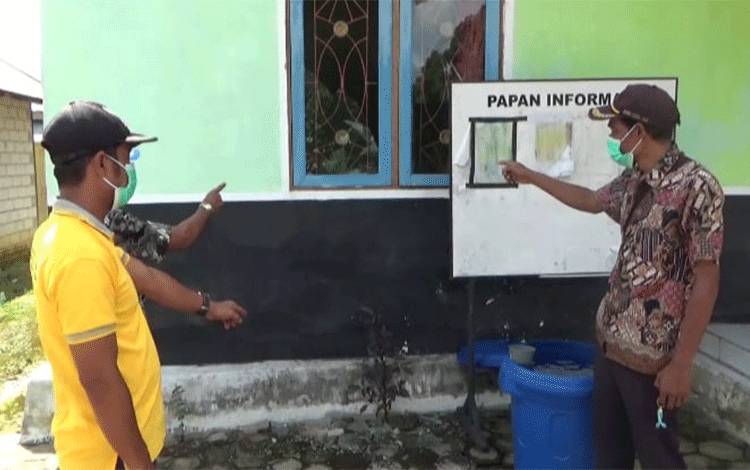 Mengamuk, Mantan Kades Rusak Kantor Desa Sungai Dau