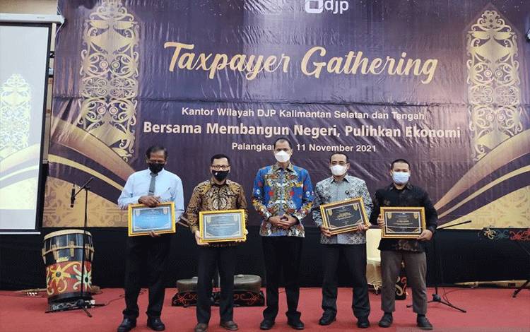 Penerimaan Pajak Wilayah Kalselteng Rp11,90 Triliun