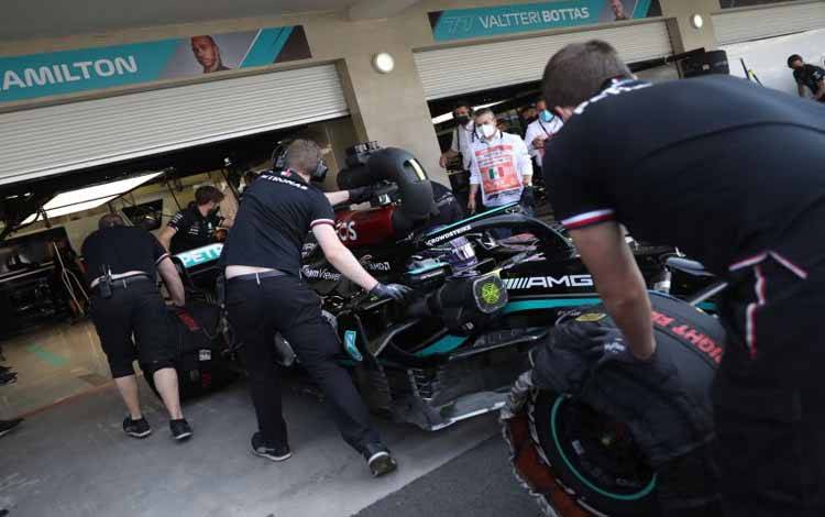 Bos Honda Heran dengan Seringnya Mercedes Kena Penalti Mesin