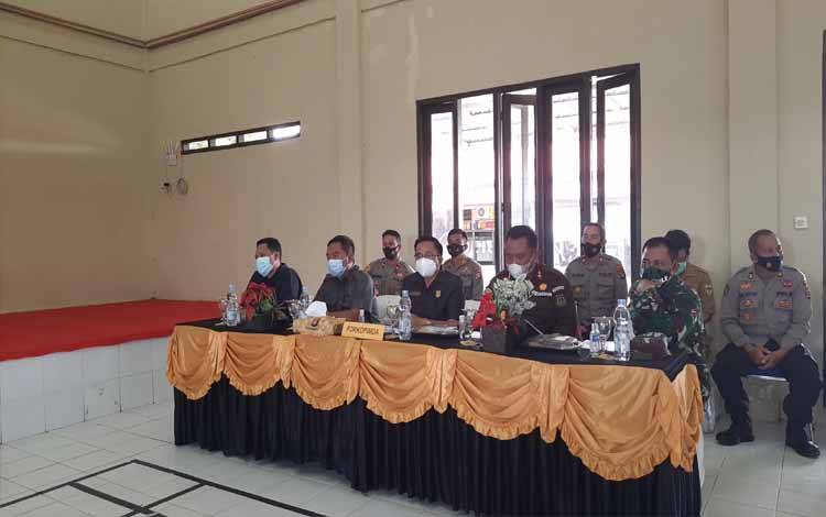 Ketua DPRD Gunung Mas Ajak Seluruh Pihak Sukseskan Pilkades Serentak