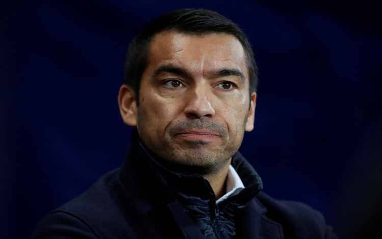 Rangers Dekati Giovanni van Bronckhorst untuk Gantikan Steven Gerrard