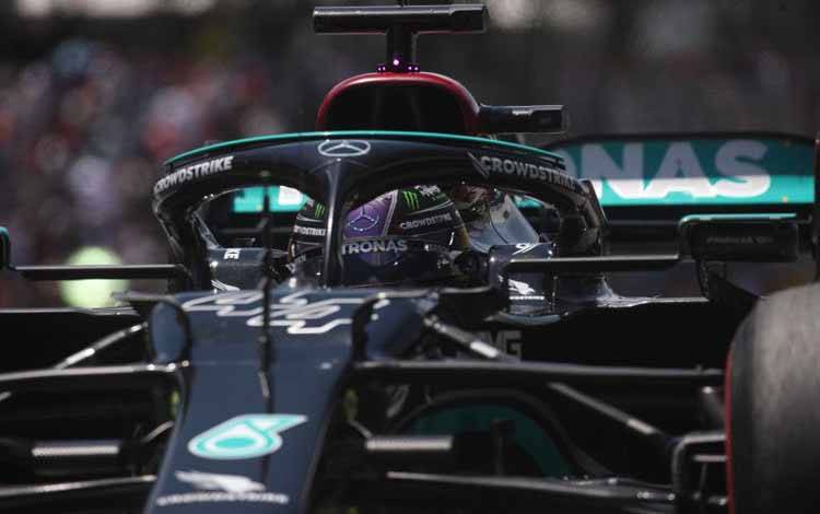 Sayap Belakang Hamilton Gagal Inspeksi karena Selisih 0,2 MM