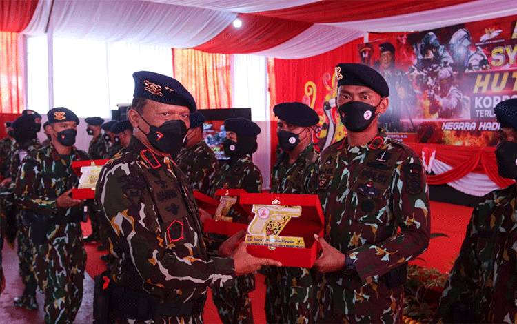 Irjen Nanang Avianto Ikuti Upacara HUT Brimob