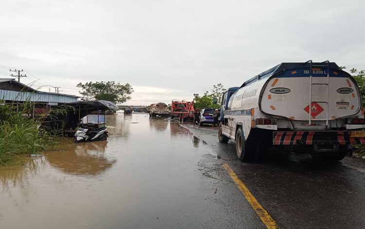 Ketiggian Air Naik 92 Cm di Ruas Pulang Pisau - Kuala Kurun Naik 92 Cm