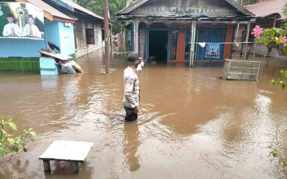 Kelurahan Marang Buka Donasi Bagi Masyarakat Terdampak Banjir