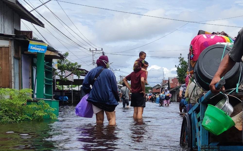 Sekolah Perlu Bersihkan Drainase Lingkungan