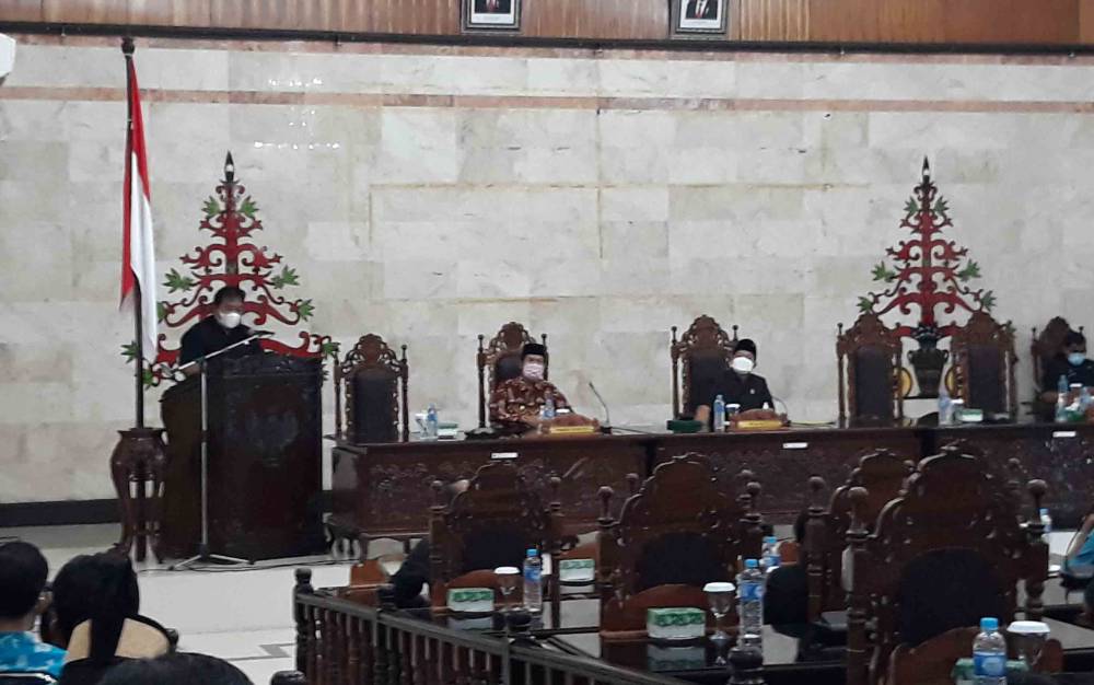 DPRD Kapuas Gelar Paripurna Sampaikan Pemandangan Umum Fraksi Atas Nota Keuangan APBD 2022