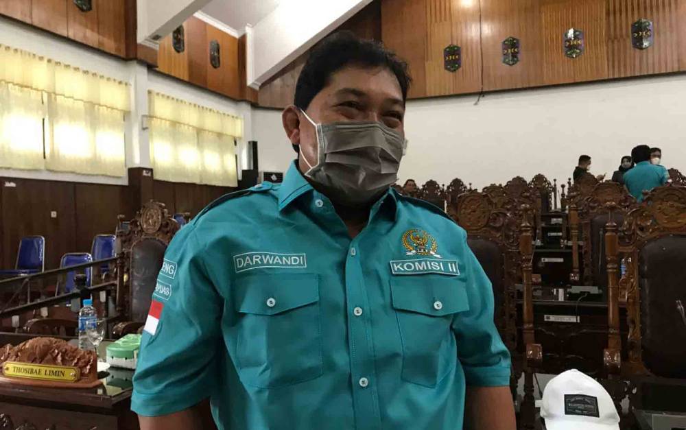 Komisi II DPRD Kapuas Dorong Pemkab Berinovasi Tingkatkan Kontribusi PAD