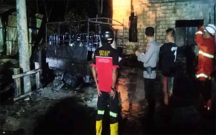Rumah Sewaan Diduga Tempat Penimbunan BBM Terbakar di Palangka Raya
