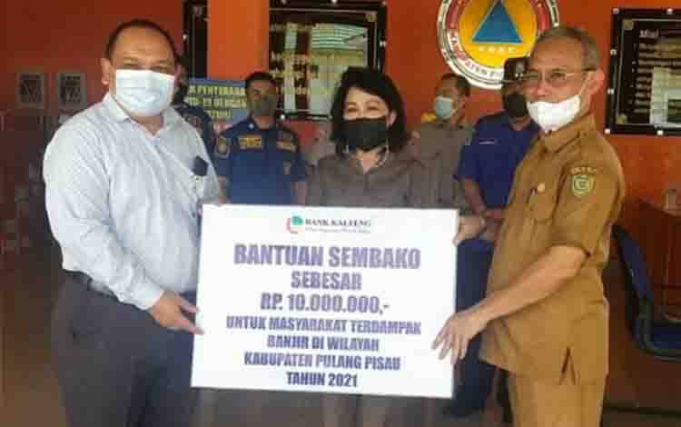 Bupati Pulang Pisau Pastikan Barang Persediaan Bantuan Korban Banjir Logistik Cukup