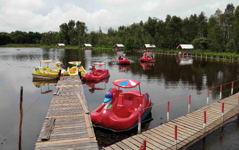 Menengok Wisata Perahu Bebek di Desa Gohong Pulang Pisau yang Sepi Pengunjung