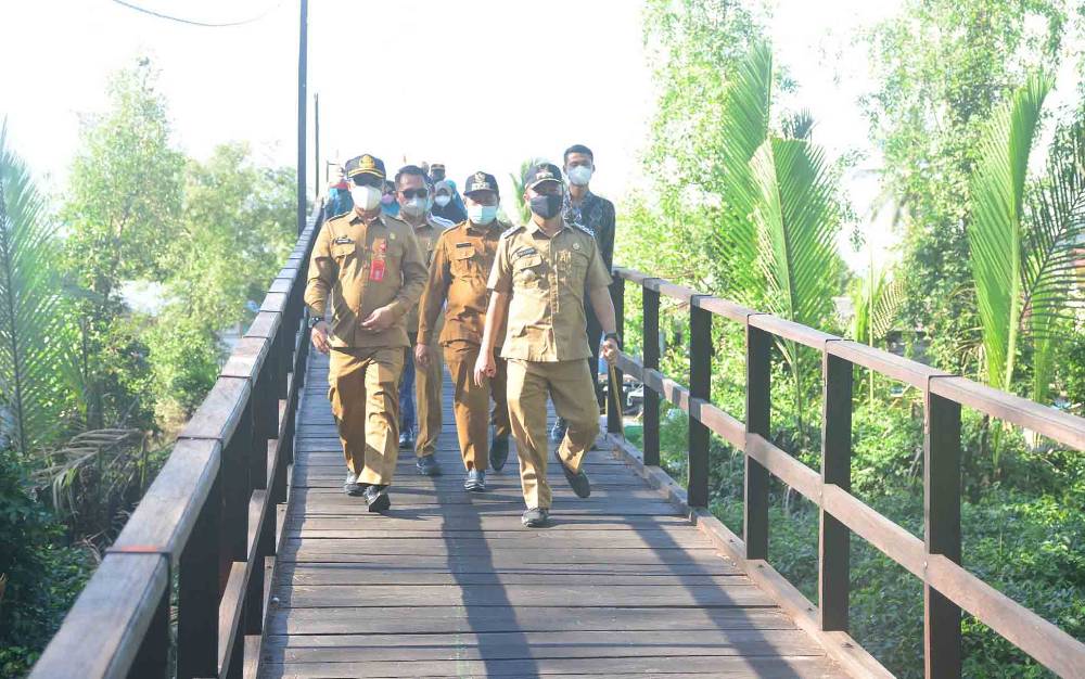 Resmikan Jembatan Seribu Cemara, Ini Harapan Bupati Seruyan