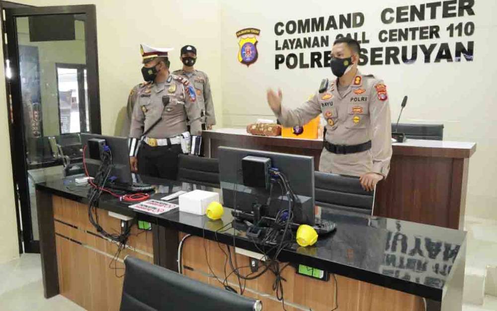 Kapolres Seruyan Cek Kesiapan Personel di Ruang Command Center